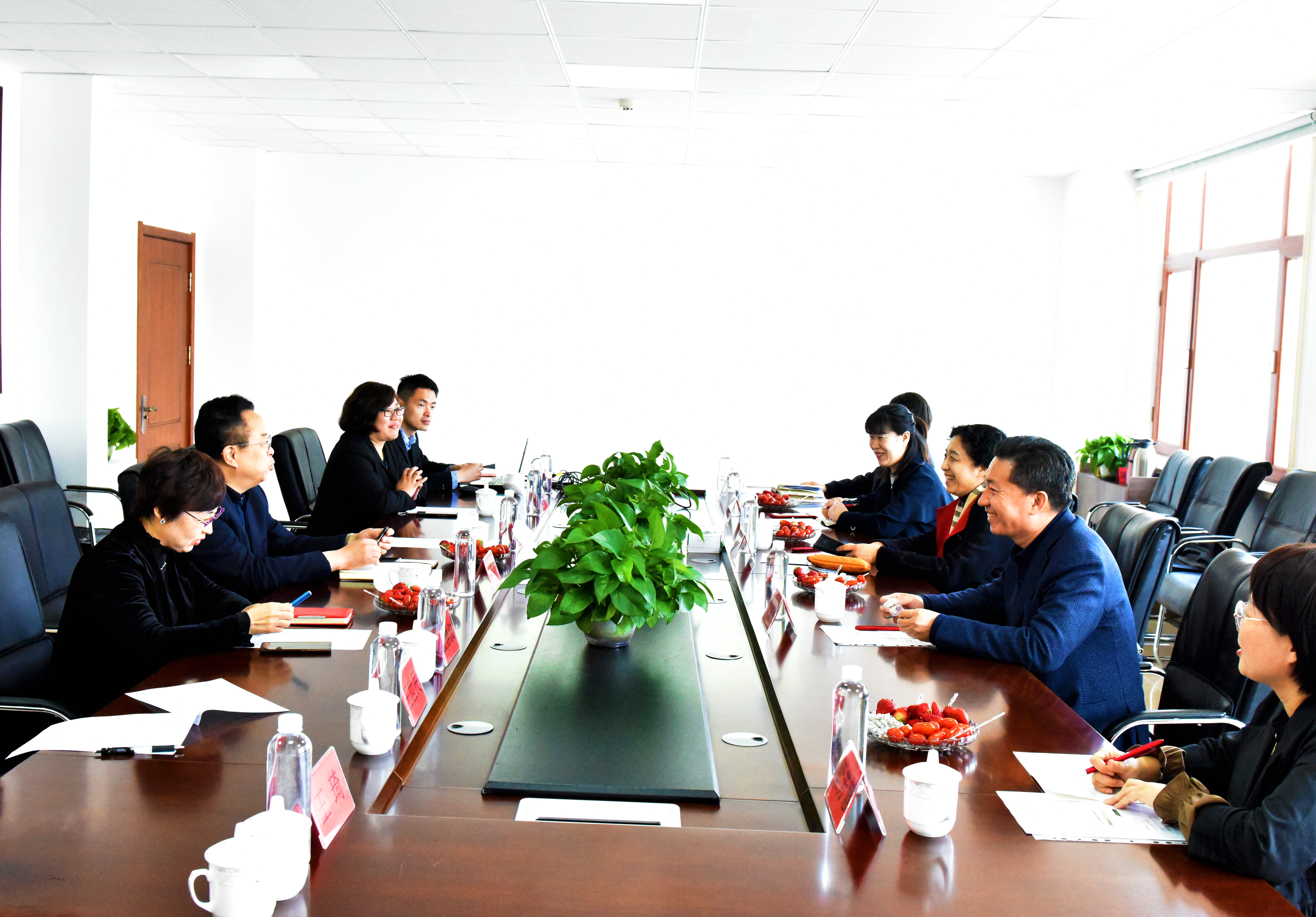 長春醫(yī)高專校領(lǐng)導(dǎo)帶隊來集團 調(diào)研校企合作