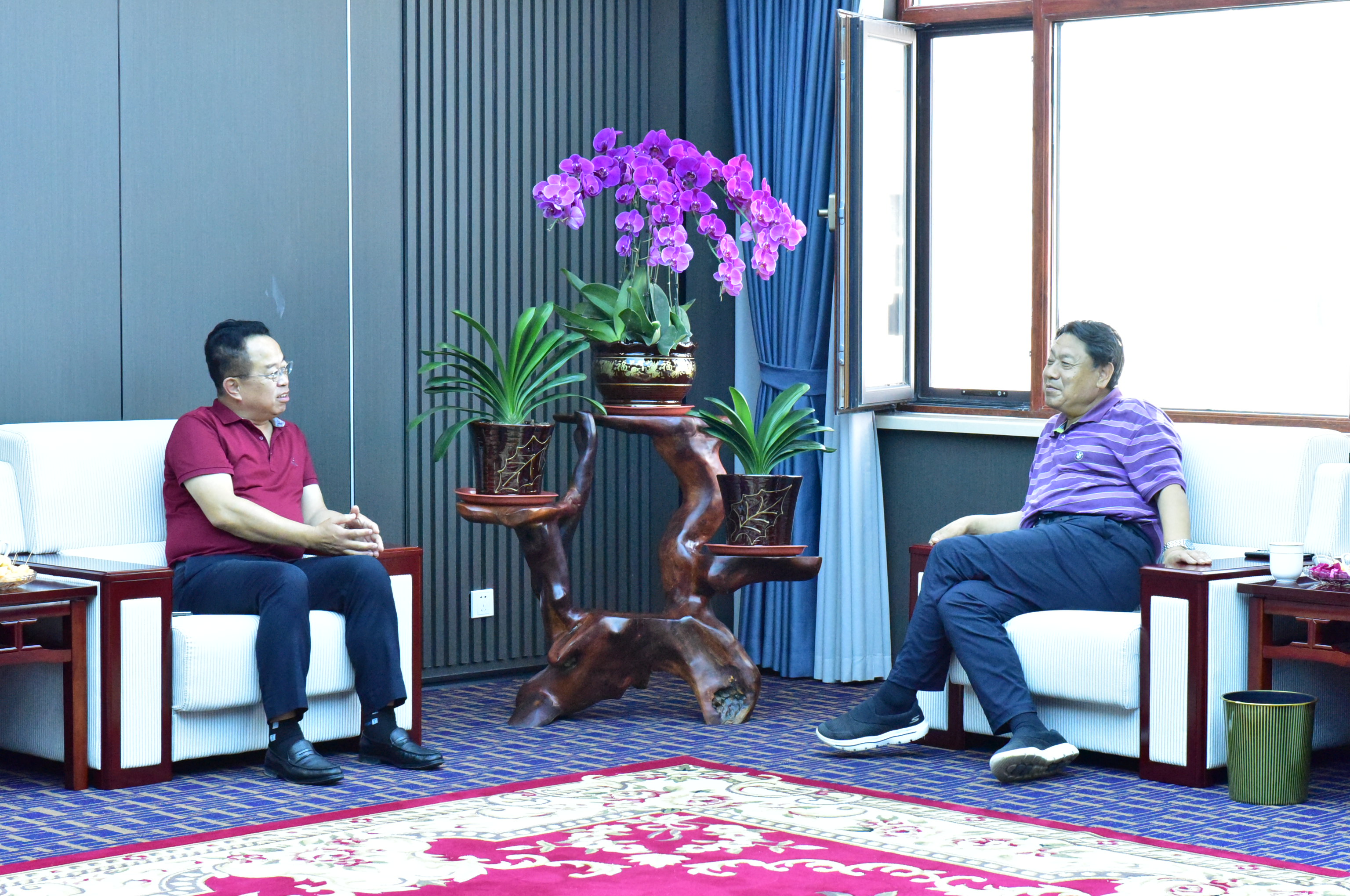 國信集團馬秉臣總裁一行來到北藥集團考察指導